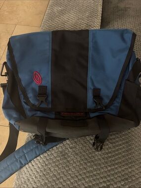 Timbuk2 Two-Tone Blue and Black Messenger Laptop Bag